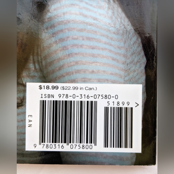 The Twilight Saga New Moon The Official Illustrated Movie Companion Book - Picture 9 of 10